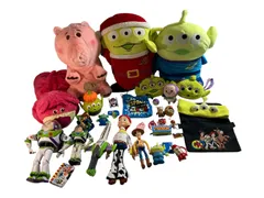 ★ トイストーリー グッズ  まとめ商品 フィギュア キーホルダー おもちゃ ぬいぐるみ マスコット 等 ジャンク品 4.9kg