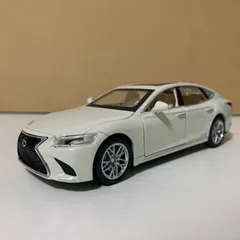 トミカサイズミニカー　レクサス　LS500 アルミ深リムホイール　VIP トミカサイズミニカー レクサス LS500 アルミ深リムホイール 左