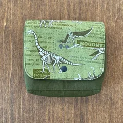 恐竜柄 グリーン 2段ポケット 移動ポケット 男の子 入園入学準備 撥水ナイロン マチ付き ティッシュケース付き 蓋付き 丁寧仕立て