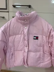 トミーヒルフィガー クロップド ピンク ダウン