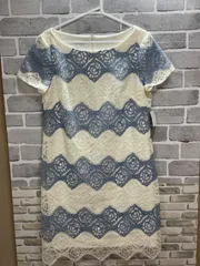 A【A21-31】◇ LONDON TIMES US12サイズ　ワンピース　白色＆水色　花柄