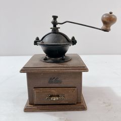 Item thumbnail for item 71747e47-88c2-4608-a85b-f6e31d3f13f5