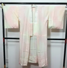 【中古】 Lサイズ 長襦袢 化繊 ピンクぼかしに蝶模様 最強配送