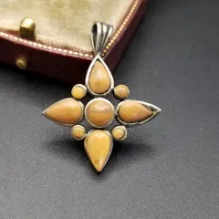 花 植物モチーフ オレンジストーン 925 シルバー ヴィンテージ チャーム 銀細工 2g フローラル Y8-H