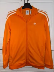 アディダス ヴィンテージ オレンジ カラー