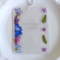 ハンドメイド 本の栞 しおり ラミネート加工 押し花 ラメ♡ «No.02
