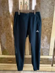 アディダス ランニングパンツ M