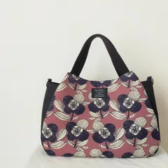 ハンドメイド　トートバッグ　ミニトート　北欧柄　花柄　可愛いバッグ　バルーンバッグ　チューリップバッグ　お散歩バッグ　ショルダーバッグ　Dカン付き