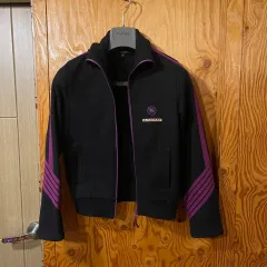 2025年最新】burberry トラックジャケットの人気アイテム - メルカリ