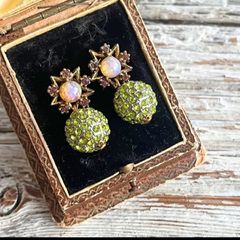 美品 スワロフスキー ルースフープピアス オクタゴンカット エメラルド 