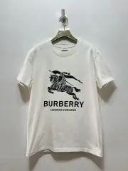 2025年最新】burberry LONDON england tシャツの人気アイテム - メルカリ