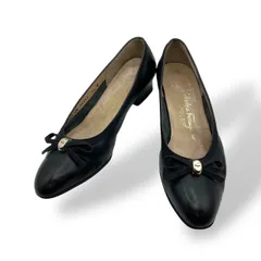 美品　Salvatore Ferragamo サルヴァトーレフェラガモ　パンプス　ハイヒール　レザー　リボン　ロゴ　ゴールド金具　ダークネイビー　紺　7 1/2 B 24.5cm