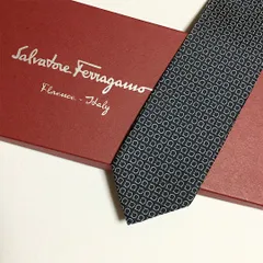 未使用級 サルヴァトーレフェラガモ Salvatore Ferragamo ネクタイ シルク100% ダークネイビー ガンチーニ柄 2511-401