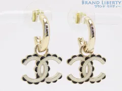 2025年最新】シャネル chanel ぶら下がりピアスの人気アイテム - メルカリ