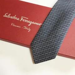 未使用級 サルヴァトーレフェラガモ Salvatore Ferragamo ネクタイ シルク100% ネイビー ガンチーニ柄 2511-411