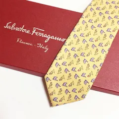 未使用級 サルヴァトーレフェラガモ Salvatore Ferragamo ネクタイ シルク100% ペールオレンジ系 アニマル柄 2511-429