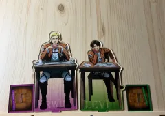 進撃の巨人 エルヴィン・スミス(エルヴィン) リヴァイ アクリル まとめ 出品