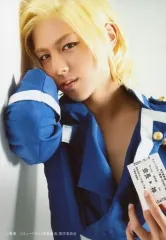 【中古】生写真(男性) 岩城直弥(西武狭山線)/上半身・右肘壁・左手切符・背景白・キャラクターショット/ミュージカル「『青春-AOHARU-鉄道』～すべての路は所沢へ通ず～」ランダムブロマイド