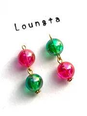 3302ピンクとグリーンのアシンメトリーピアス 樹脂ピアス