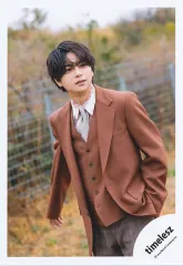 【中古】生写真(STARTO) timelesz/佐藤勝利/膝上/EP「timelesz」MV＆ジャケ写オフショット/公式生写真