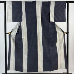 小紋 身丈152.5cm 裄丈62cm S 単衣 亀甲絣 紺色 正絹 優品 【中古】