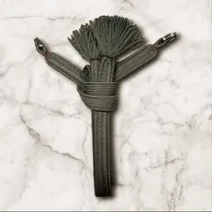 美品 正絹  羽織紐 平組み 暗い灰茶(黄味ががった茶色)  紳士 メンズ 男性