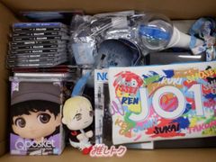 SixTONES 詰め合わせ福袋 - メルカリ