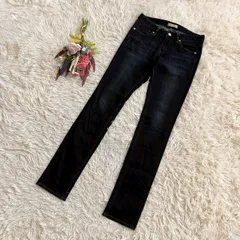 『UNIQLO』ユニクロ　ストレートストレッチデニム　スキニーパンツ　ジーンズ　コットン　綿　フロントジップ　ボタン留め　ベルトフープ　ポケット付き　ネイビー(M)