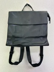 ⑧大人気　ear  PAPILLONNER スクエアリュック 軽い 軽量 本革 シボ革 牛革 レザー マグネットボタン  ブラック　レディース