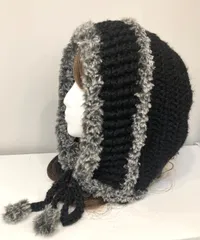 ハンドメイド　ブラック　ファー　バラクラバ　耳当てニット帽　ボンネット