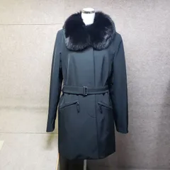 Aquascutum コート フォックスファー襟付き ベルト付き ブラック系　表記サイズ：4F　y7069sのサムネイル
