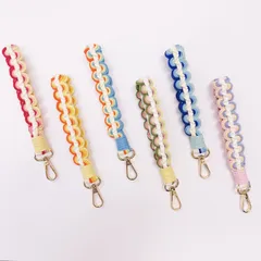 【期間限定】マクラメ編みスマホストラップ　ハンドストラップ　 キーホルダー　バッグチャーム　手首　落下防止　携帯　ピンク　サックス　手編み　ハンドメイド　手作りもの　青　白　プレゼント　女性