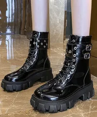 厚底ショートブール 黒ストームブーツ美脚