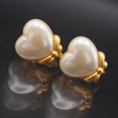 Item thumbnail for item 7b8aeff4-fa0a-413a-b63e-28cafd3cd80f