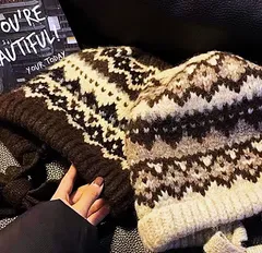 ノルディック柄 ニット帽 レディース メンズ 耳当て付き 防寒 帽子 冬 秋 冬用 あったか かわいい おしゃれ 韓国風 厚手 ニットキャップ 防風 防寒対策 アウトドア カジュアル ブラウン [1222]