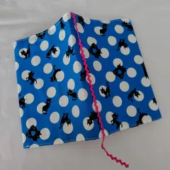 【新書•コミックサイズ】ブックカバー　黒猫　水色ドット　ハンドメイド