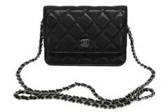 極美品 CHANEL シャネル チェーンウォレット 財布 AP1649 30番台 ココマーク キャビアスキン キルティング シルバー金具 中古 4b009802