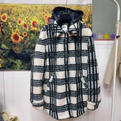 ZARA（ザラ）裏地キルティング ボア ハーフジャケット レディースS 5k27