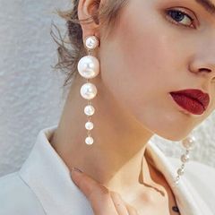 Item thumbnail for item 0a5c2419-6a38-478a-82f2-25a2c56b85e0