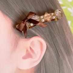 茶色のリボンとパールのシンプルバレッタ