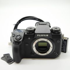 FUJIFILM X-H1 本体 バッテリー ストラップ付き - メルカリ