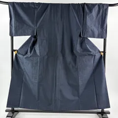 【美品】 男着物 身丈158cm 裄丈74cm L 袷 アンサンブル 紬 幾何学模様 紺色 正絹 秀品 【中古】