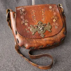 ヴィンテージ 本革 オールレザー ワンショルダーバッグ 花柄 刺繍 蝶々 型押し アンティーク ターンロック 編み込みショルダー