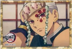 【中古】バッジ・ピンズ 宇髄天元(アップ/右手頬杖) 「鬼滅の刃 遊郭編×ufotable Cafe×マチ★アソビCAFE 宇髄の派手派手ホログラムランダム缶バッジ」