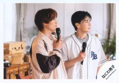 【中古】生写真(STARTO) なにわ男子/長尾謙杜・藤原丈一郎/横型・上半身/シングル「コイスルヒカリ」MV＆ジャケ写オフショット/公式生写真