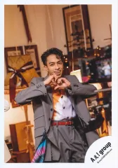 【中古】生写真(STARTO) Aぇ! group/草間リチャード敬太/膝上/アルバム「D.N.A」MV＆ジャケ写オフショット/公式生写真