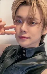 【中古】コレクションカード(男性) TOMORROW X TOGETHER/ヨンジュン(YEONJUN)/裏面黒・白/CD「Starkissed(初回限定フォトカード盤)」(PROV-1067)封入セルフィーフォトカード G