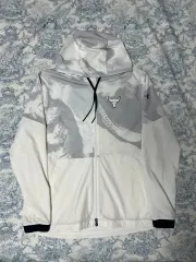 UNDER ARMOUR アンダーアーマー ウィンドブレーカー