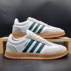 アディダス グアダラハラ メンズスニーカー 300