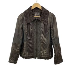 Item thumbnail for item 07599504-3576-4aea-9c0d-1115dbb40338